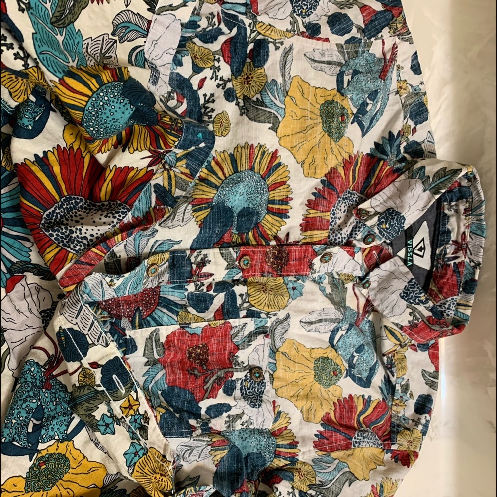 Viss LA button down - Picture 3 of 6
